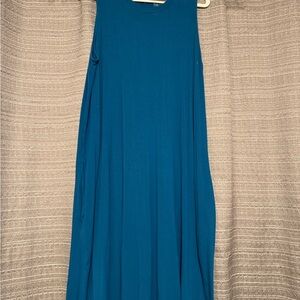 Time and Tru Teal Knee Length Dress